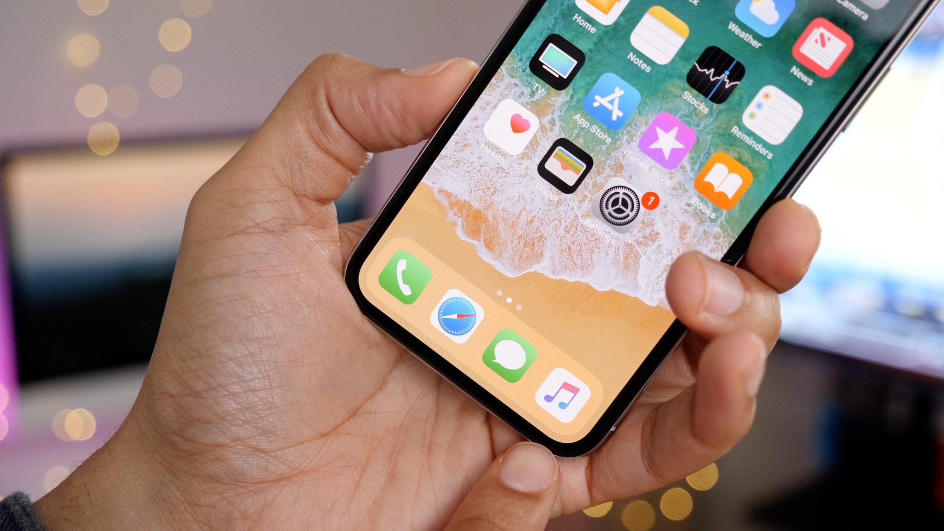 How to Restore the Default Home Screen Layout on iOS?